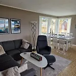 Stort Hus Ved Sjokanten Villa *