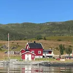 Villa Stort Hus Ved Sjokanten Karlsøy