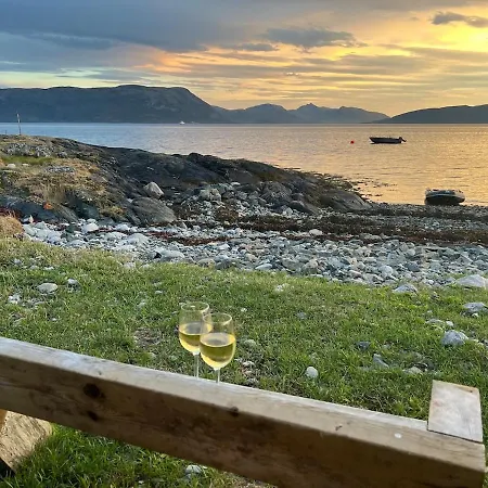 Stort Hus Ved Sjokanten