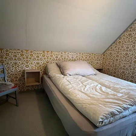Stort Hus Ved Sjokanten Villa Karlsøy