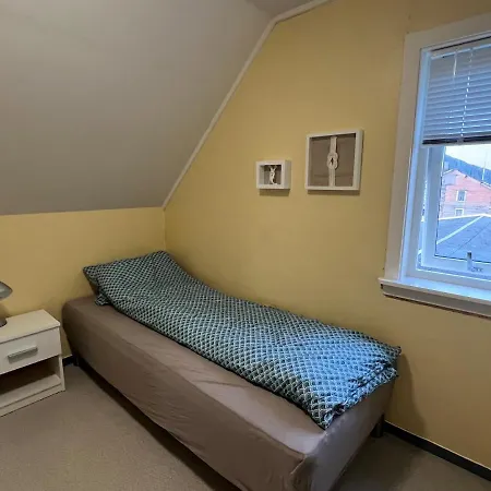Stort Hus Ved Sjokanten