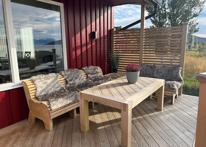 Stort Hus Ved Sjokanten Villa *