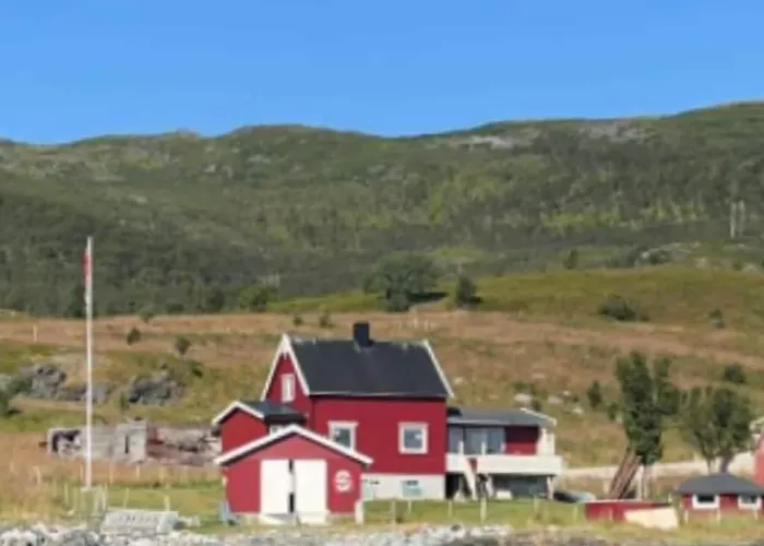 Villa Stort Hus Ved Sjokanten Karlsøy